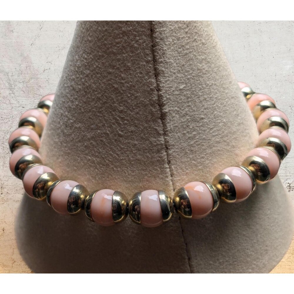 Signed Vintage 1984 Avon Soft Blush Swirled Pale Pink Beads Bracelet